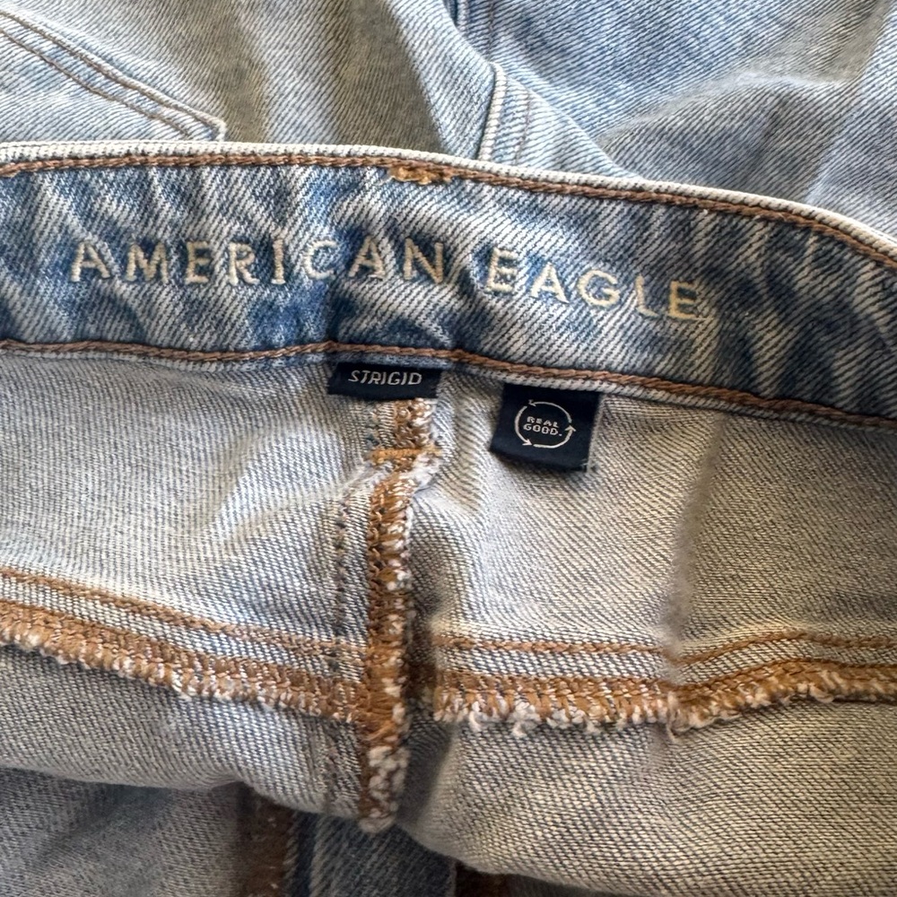 American Eagle Outfitters Strigid Light Blue Jeans - Tall/Long - Picture 3 of 5